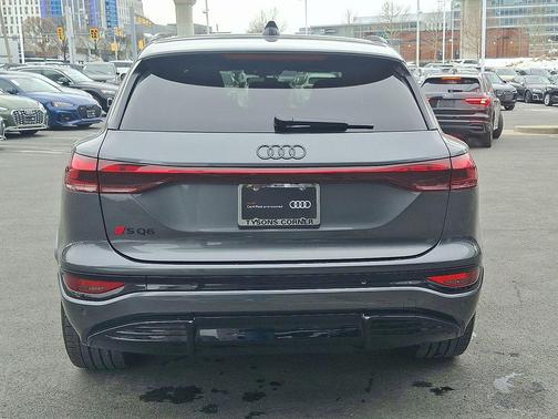 2025 Audi SQ6 e-tron Premium Plus quattro
