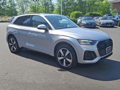 2022 Audi Q5 45 S line Premium Plus