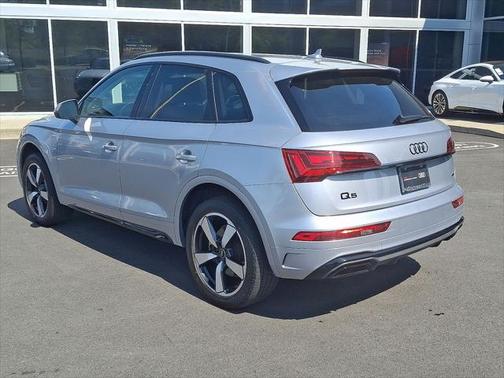 2022 Audi Q5 45 S line Premium Plus