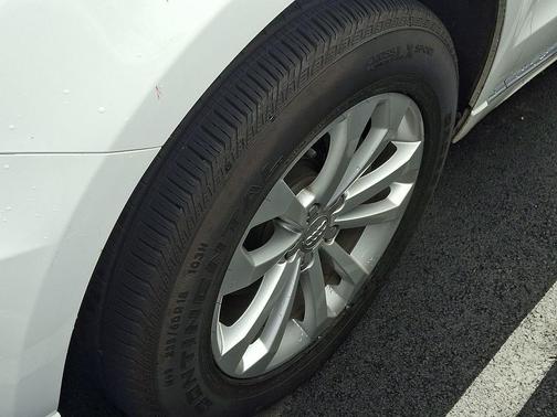 Ibis White 2016 Audi Q5 2.0T Premium Plus