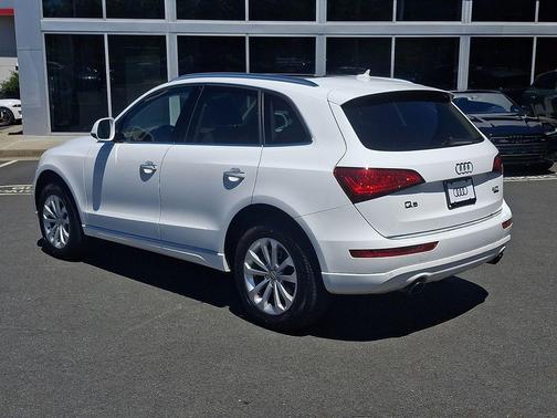 Ibis White 2016 Audi Q5 2.0T Premium Plus