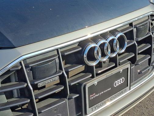 2023 Audi Q8 55 Premium Plus