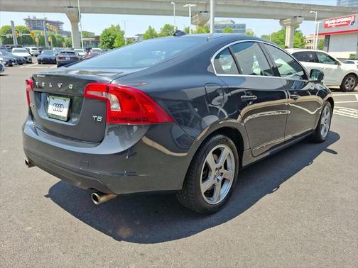 2013 Volvo S60 T5 Premier