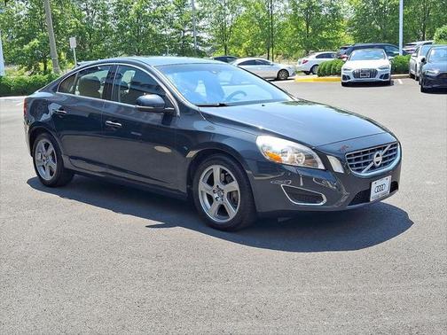 2013 Volvo S60 T5 Premier