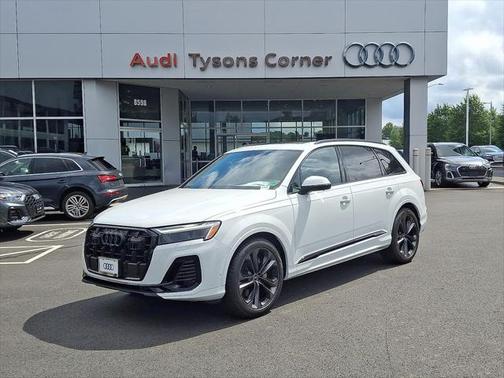 2025 Audi Q7 55 Premium Plus
