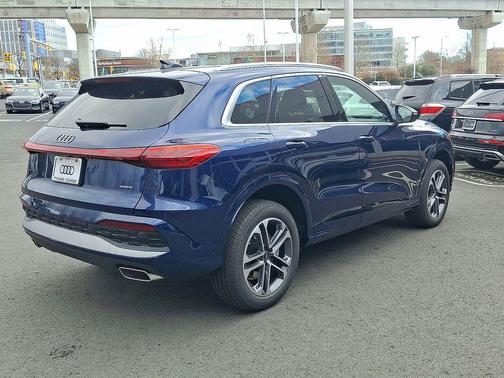 2025 Audi Q5 Premium TFSI quattro S tronic