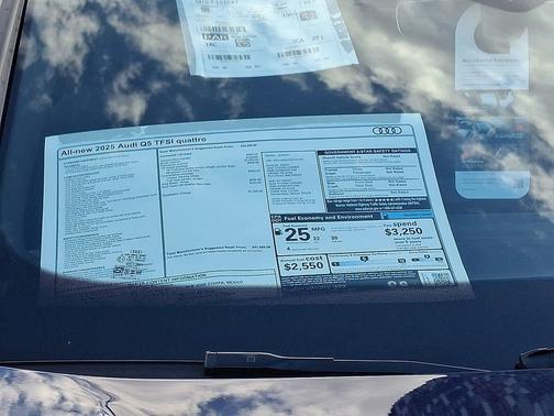 2025 Audi Q5 Premium TFSI quattro S tronic