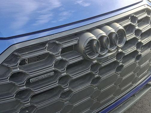 2023 Audi Q5 e 55 S line Prestige
