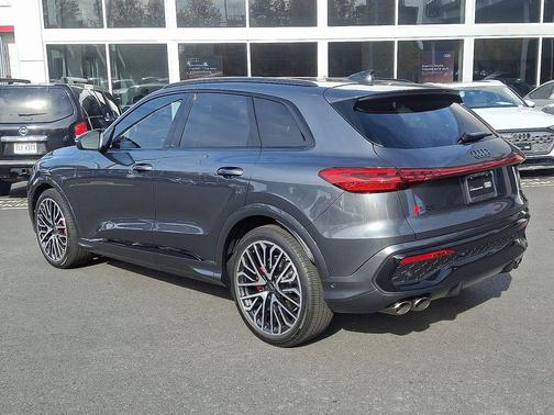 2025 Audi SQ5 3.0T Premium Plus