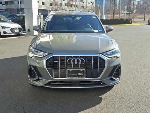 2023 Audi Q3 Premium 45 TFSI S line quattro Tiptronic