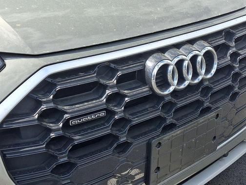 Chronos Gray Metallic 2023 Audi Q5 45 S line Premium