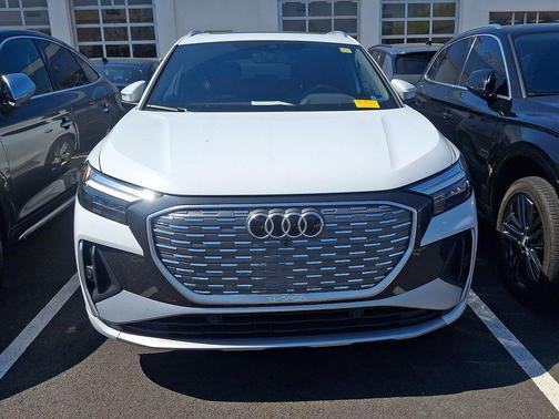 Glacier White 2025 Audi Q4 e-tron Premium 55 quattro