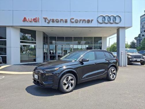 2025 Audi Q6 e-tron Premium Plus quattro