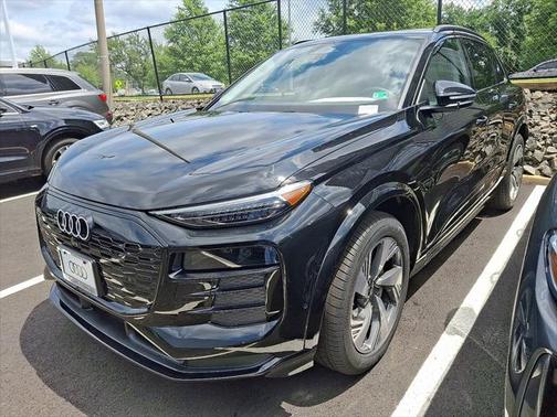 2025 Audi Q6 e-tron Premium Plus quattro