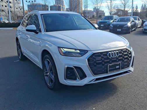 2024 Audi Q5 55 S line Premium Plus