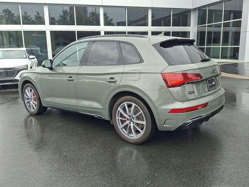Chronos Gray Metallic 2024 Audi Q5 55 S line Premium Plus
