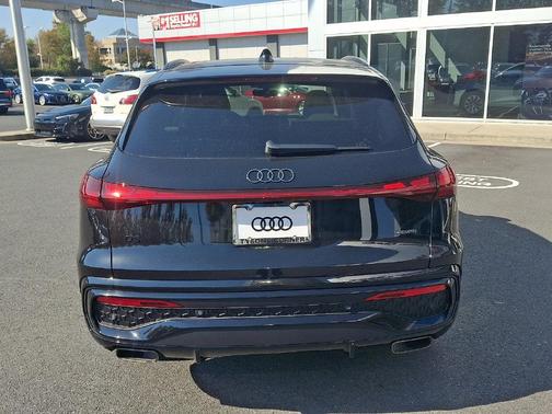 Mythos Black Metallic 2026 Audi Q5 Prestige TFSI quattro S tronic