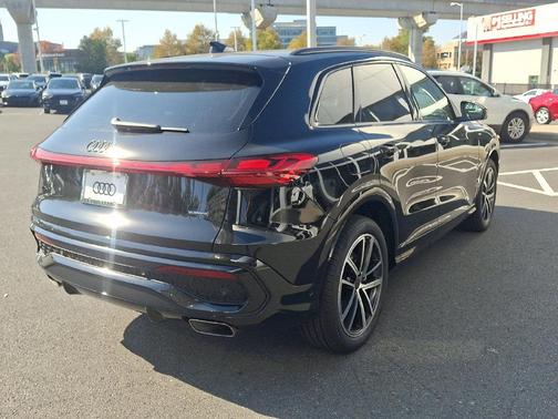 Mythos Black Metallic 2026 Audi Q5 Prestige TFSI quattro S tronic