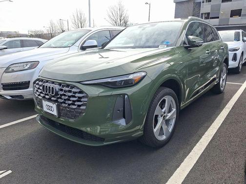 2026 Audi Q5 Premium Plus TFSI quattro S tronic