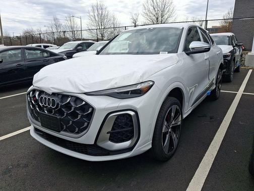 2026 Audi SQ5 3.0T Premium Plus