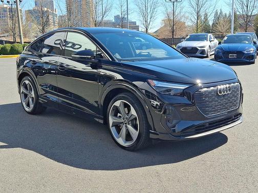 Mythos Black Metallic 2025 Audi Q4 e-tron Sportback Premium Plus 55 quattro