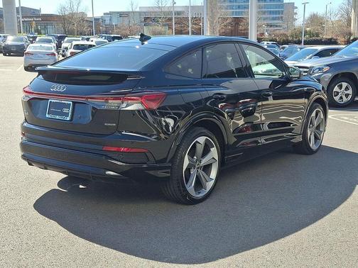 Mythos Black Metallic 2025 Audi Q4 e-tron Sportback Premium Plus 55 quattro