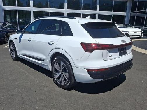 2024 Audi Q8 e-tron Premium