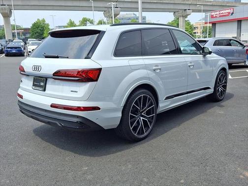 2023 Audi Q7 55 Prestige