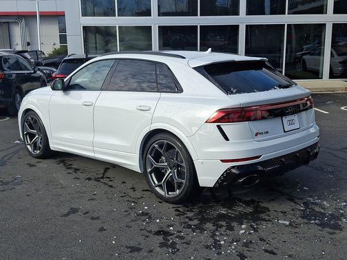 2026 Audi RS Q8 4.0T