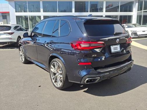 2022 BMW X5 M50i