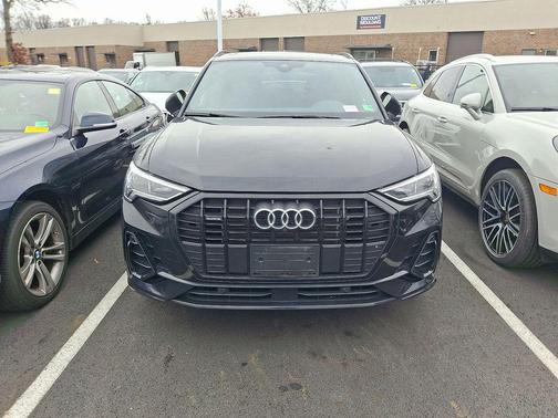 2022 Audi Q3 Premium