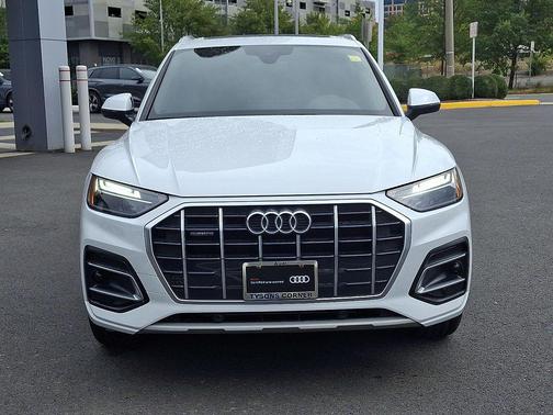 2022 Audi Q5 40 Premium