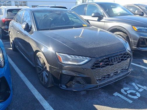 2023 Audi S4 Premium Plus TFSI quattro Tiptronic