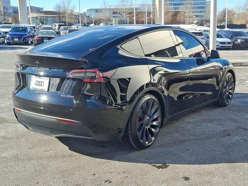 2024 Tesla Model Y Performance Dual Motor All-Wheel Drive