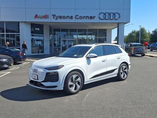 2025 Audi Q6 e-tron Prestige quattro