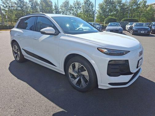 2025 Audi Q6 e-tron Prestige quattro