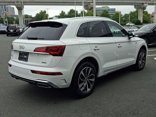 Arkona White 2024 Audi Q5 45 S line Premium