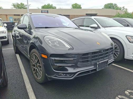 Grey 2017 Porsche Macan Macan Turbo