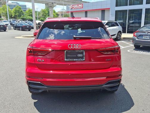 Tango Red Metallic 2022 Audi Q3 45 S line Premium Plus