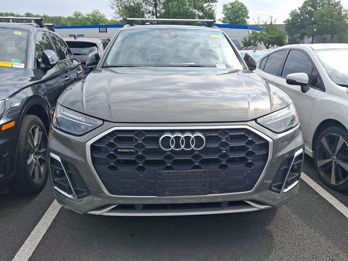Chronos Gray Metallic 2023 Audi Q5 e 55 S line Premium Plus