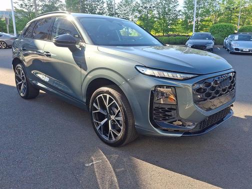 Sage Green Metallic 2026 Audi Q3 TFSI quattro S tronic
