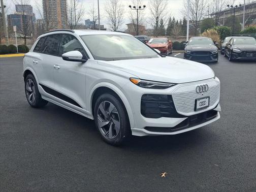 2025 Audi Q6 e-tron Premium quattro
