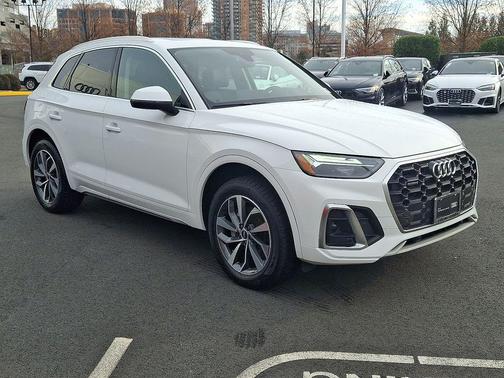 2022 Audi Q5 45 S line Premium