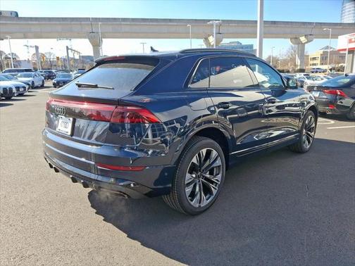 2025 Audi Q8 55 Premium Plus