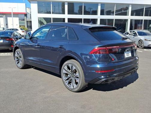 2025 Audi Q8 55 Premium Plus
