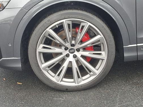 2026 Audi Q8 55 Premium Plus