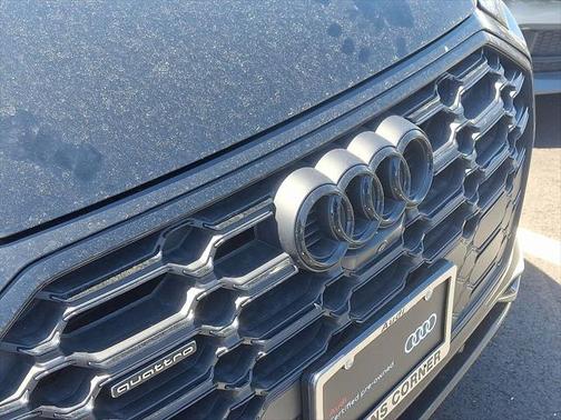 2024 Audi Q5 45 S line Premium Plus