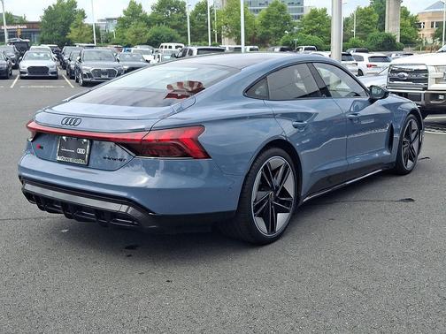 Kemora Gray Metallic 2024 Audi RS e-tron GT quattro
