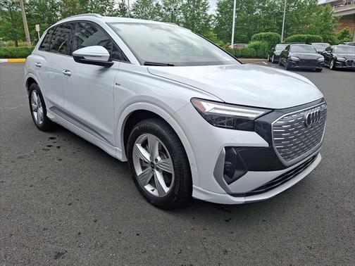 2024 Audi Q4 e-tron Premium Plus 55 quattro