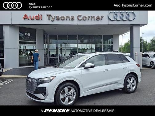 2024 Audi Q4 e-tron Premium Plus 55 quattro